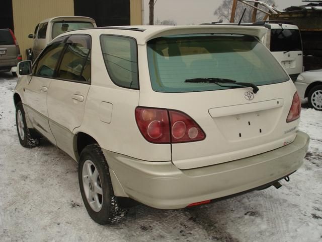 1998 Toyota Harrier