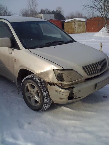 1998 Toyota Harrier