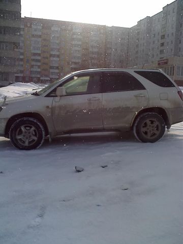 1998 Toyota Harrier