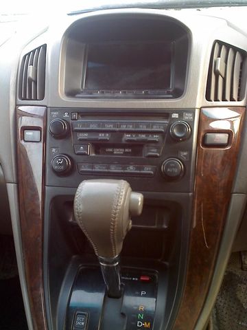 1998 Toyota Harrier