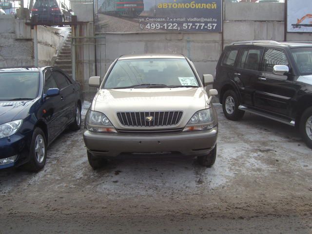 1998 Toyota Harrier