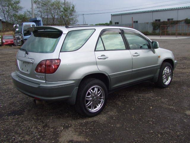 1998 Toyota Harrier