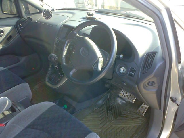 1998 Toyota Harrier