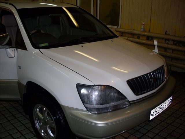 1998 Toyota Harrier