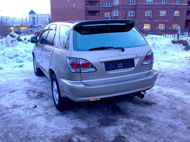 1998 Toyota Harrier