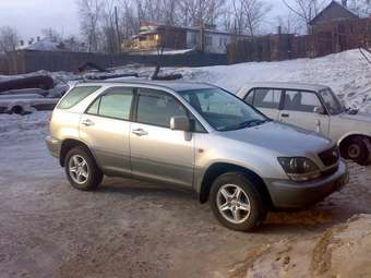 1998 Toyota Harrier