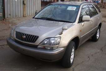 1998 Toyota Harrier