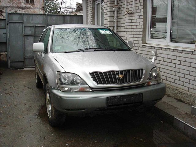 1998 Toyota Harrier