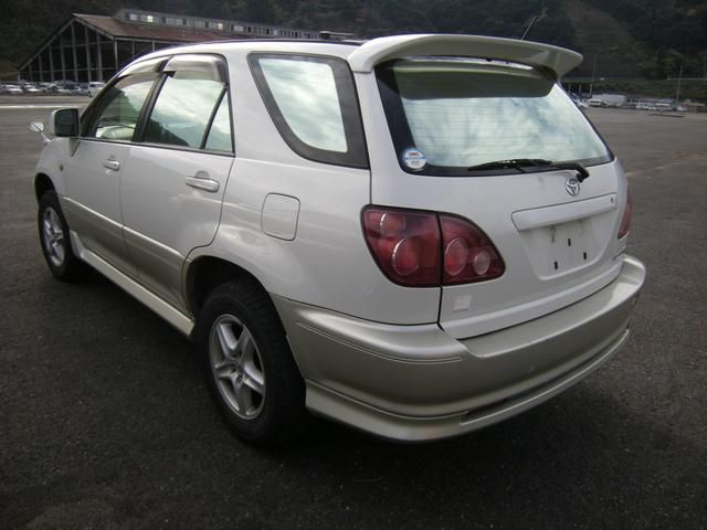 1998 Toyota Harrier