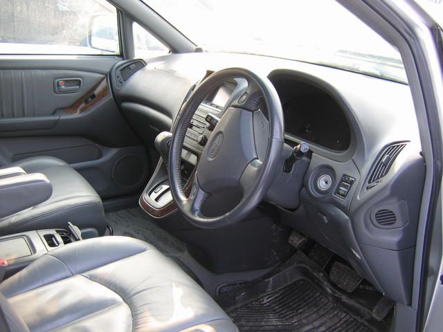 1998 Toyota Harrier