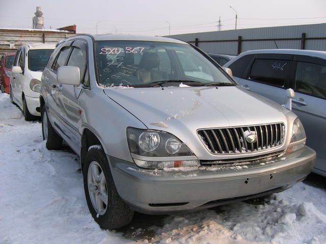 1998 Toyota Harrier