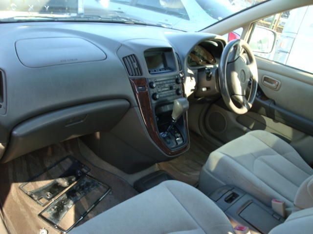 1998 Toyota Harrier