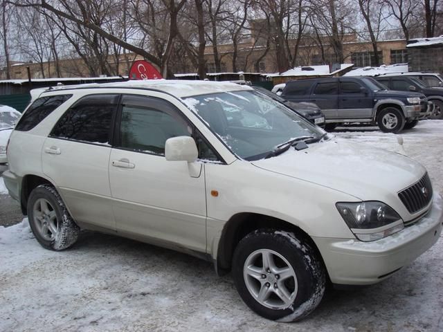 1998 Toyota Harrier