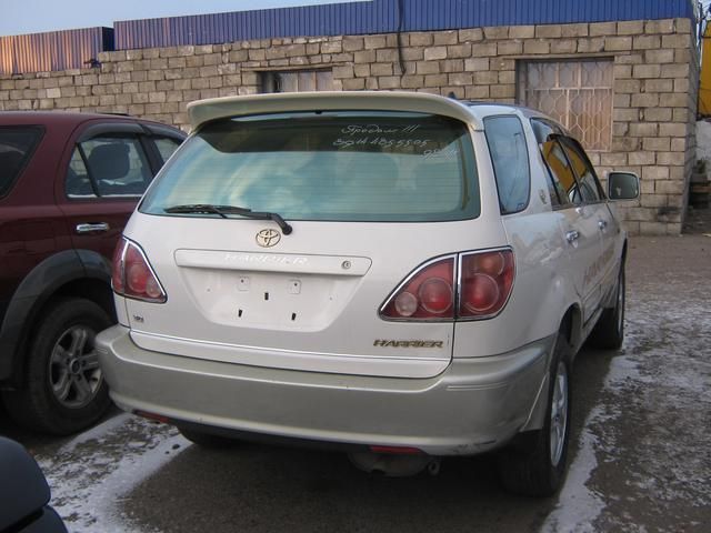 1998 Toyota Harrier