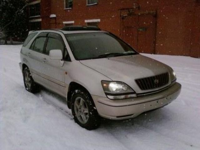 1998 Toyota Harrier