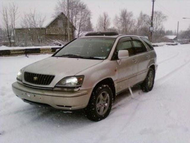 1998 Toyota Harrier