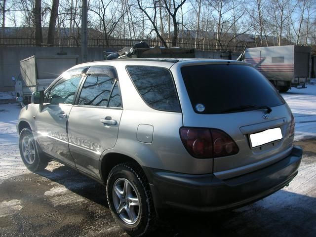 1998 Toyota Harrier