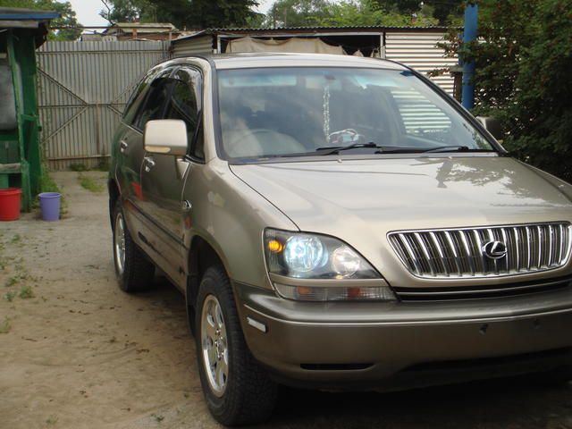 1998 Toyota Harrier