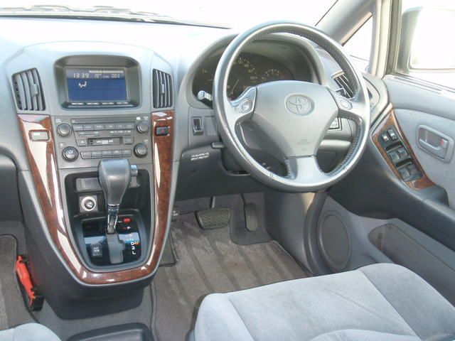 1998 Toyota Harrier