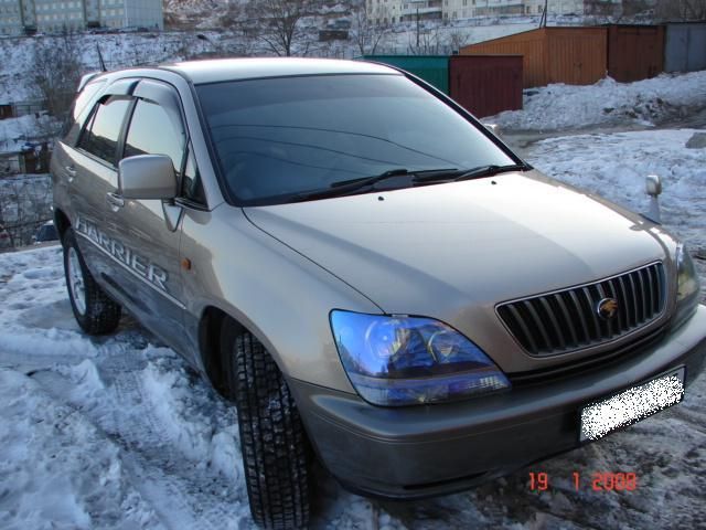 1998 Toyota Harrier