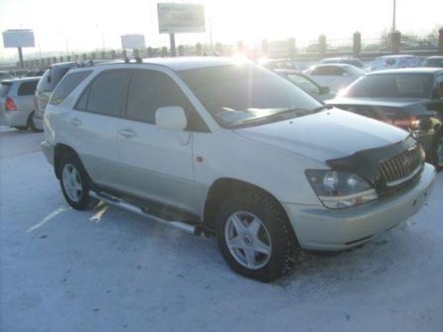 1998 Toyota Harrier