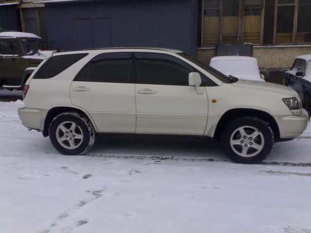 1998 Toyota Harrier