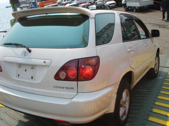 1998 Toyota Harrier