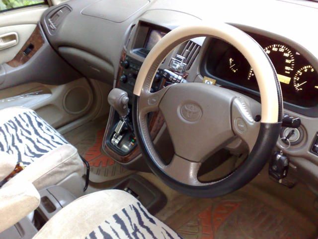 1998 Toyota Harrier