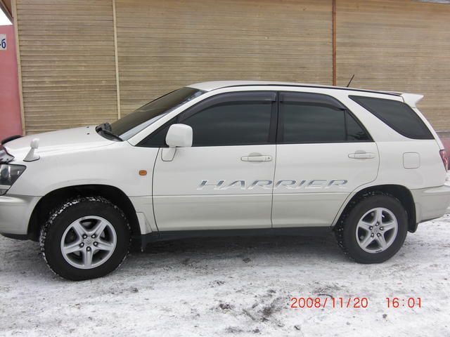 1998 Toyota Harrier