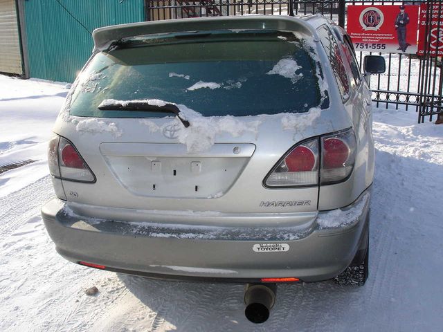 1998 Toyota Harrier