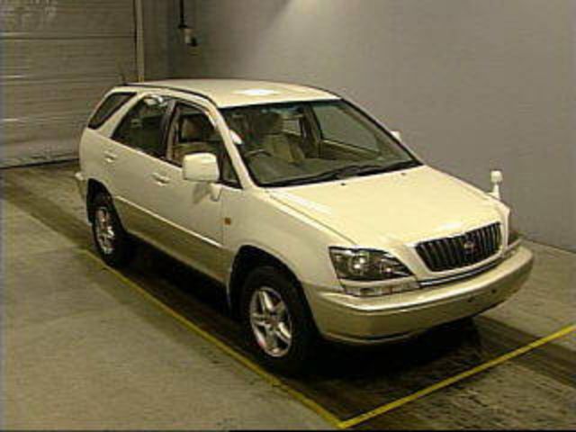 1998 Toyota Harrier