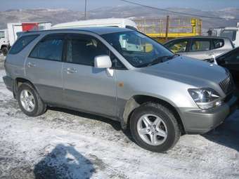 1998 Toyota Harrier