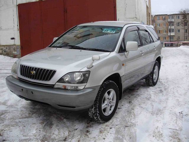 1998 Toyota Harrier