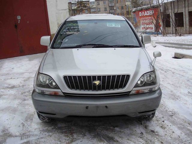 1998 Toyota Harrier