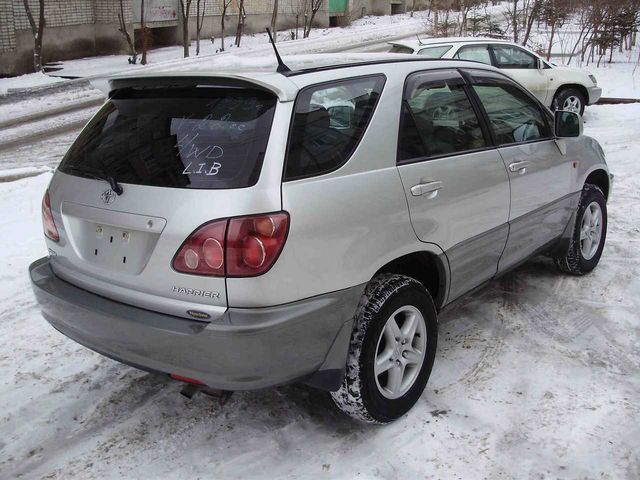 1998 Toyota Harrier