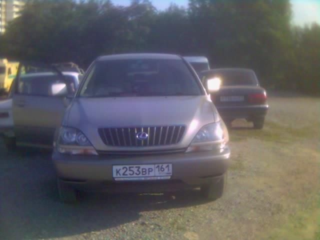 1998 Toyota Harrier