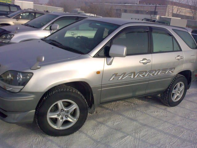 1998 Toyota Harrier