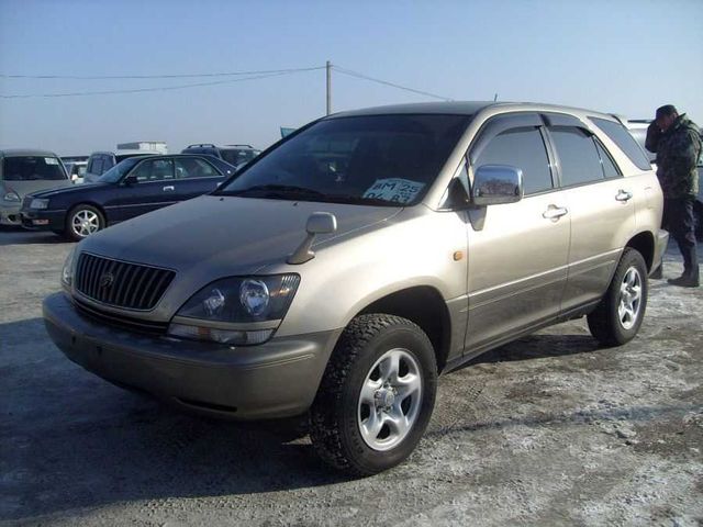 1998 Toyota Harrier