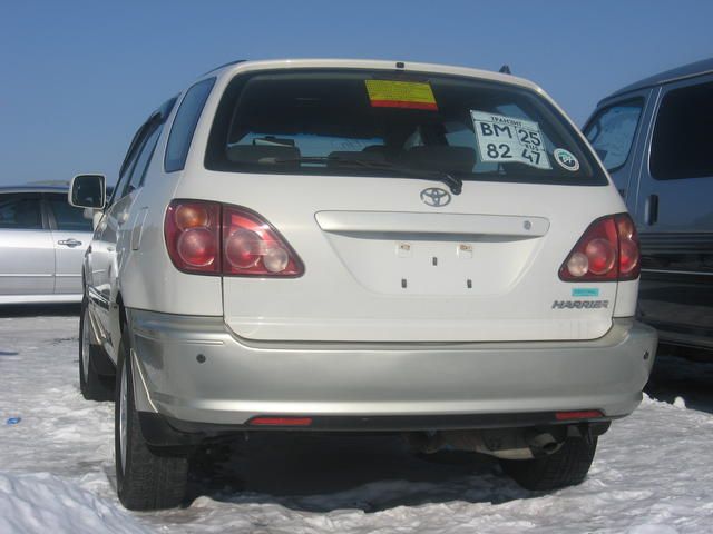 1998 Toyota Harrier
