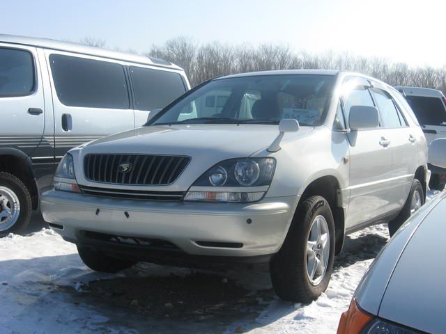 1998 Toyota Harrier