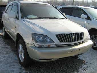 1998 Toyota Harrier