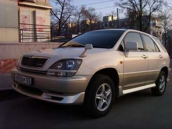 1998 Toyota Harrier