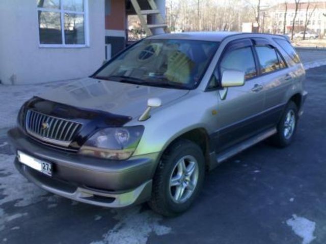 1998 Toyota Harrier