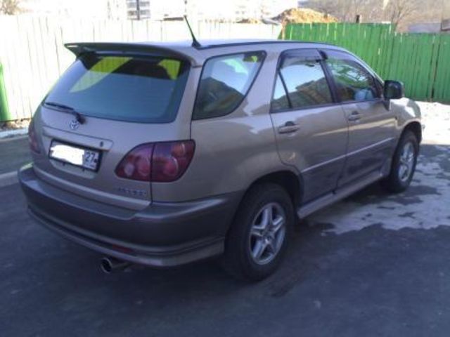 1998 Toyota Harrier