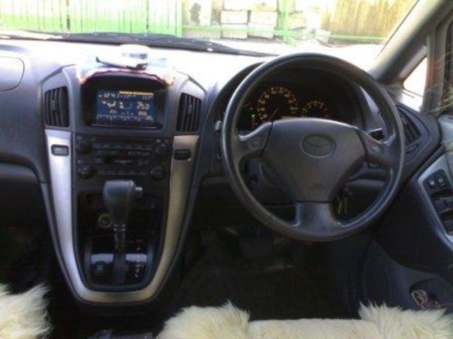 1998 Toyota Harrier