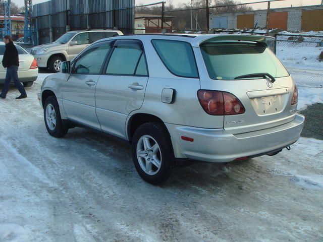 1998 Toyota Harrier