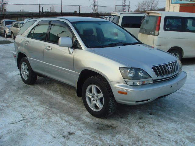 1998 Toyota Harrier