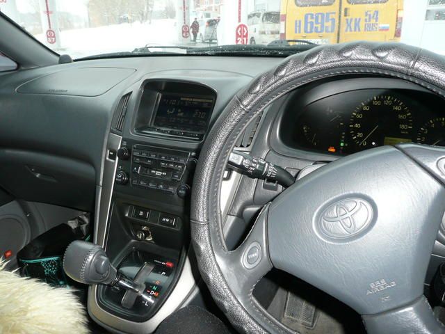 1998 Toyota Harrier