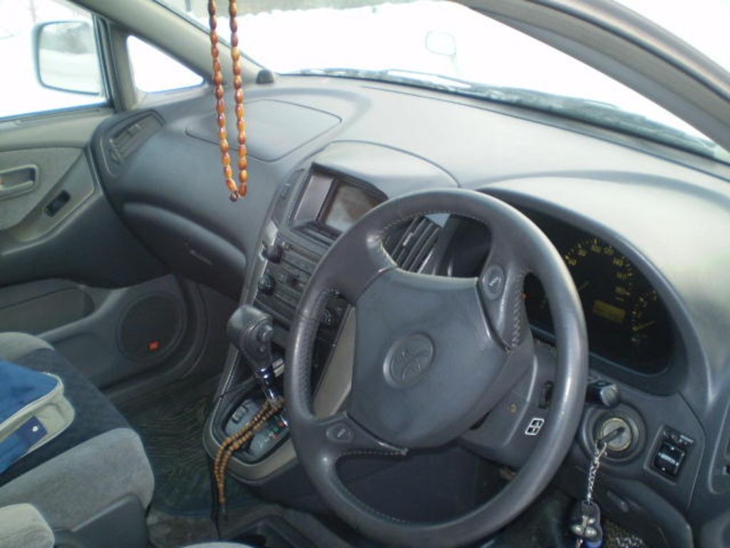 1998 Toyota Harrier