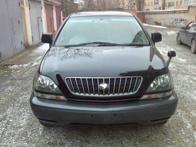 1998 Toyota Harrier